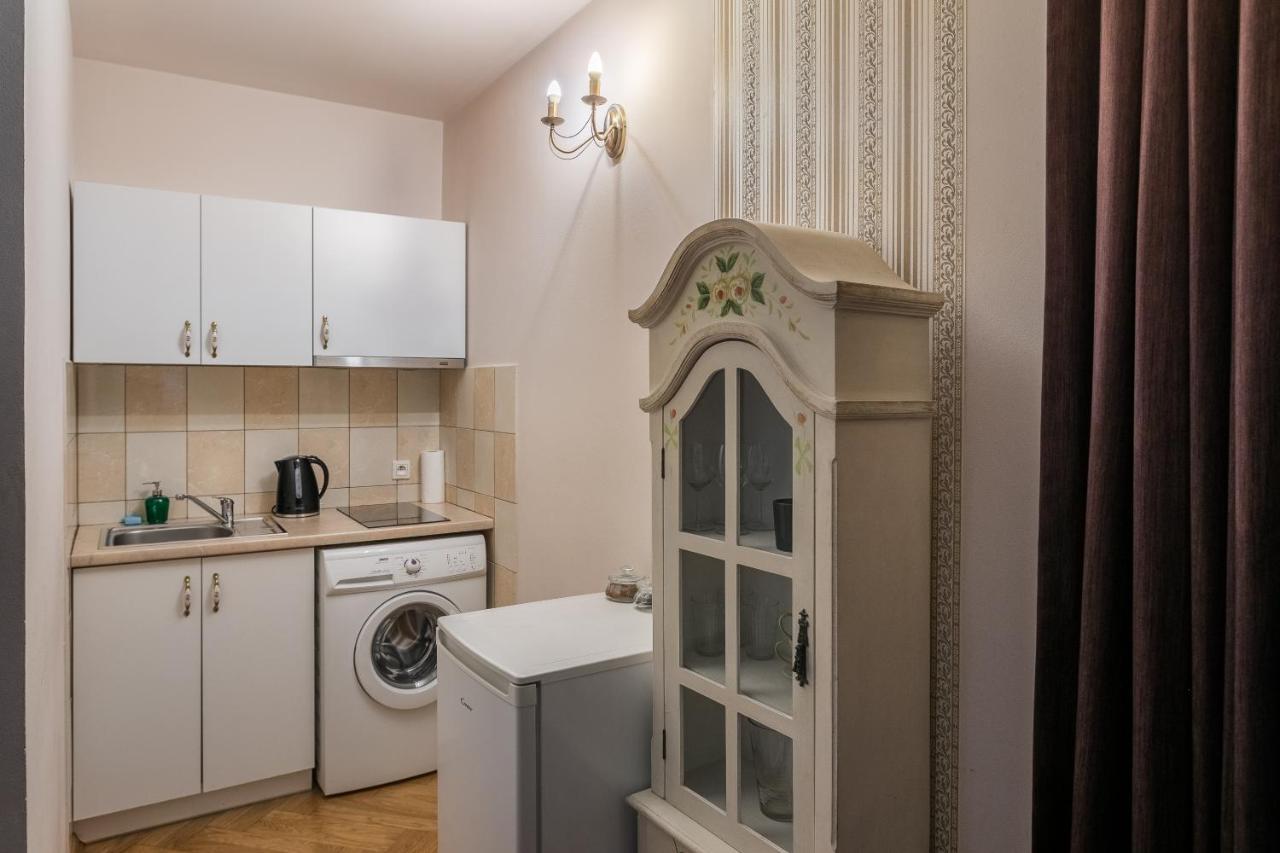 The Spiski Palace Apartments Краков Экстерьер фото