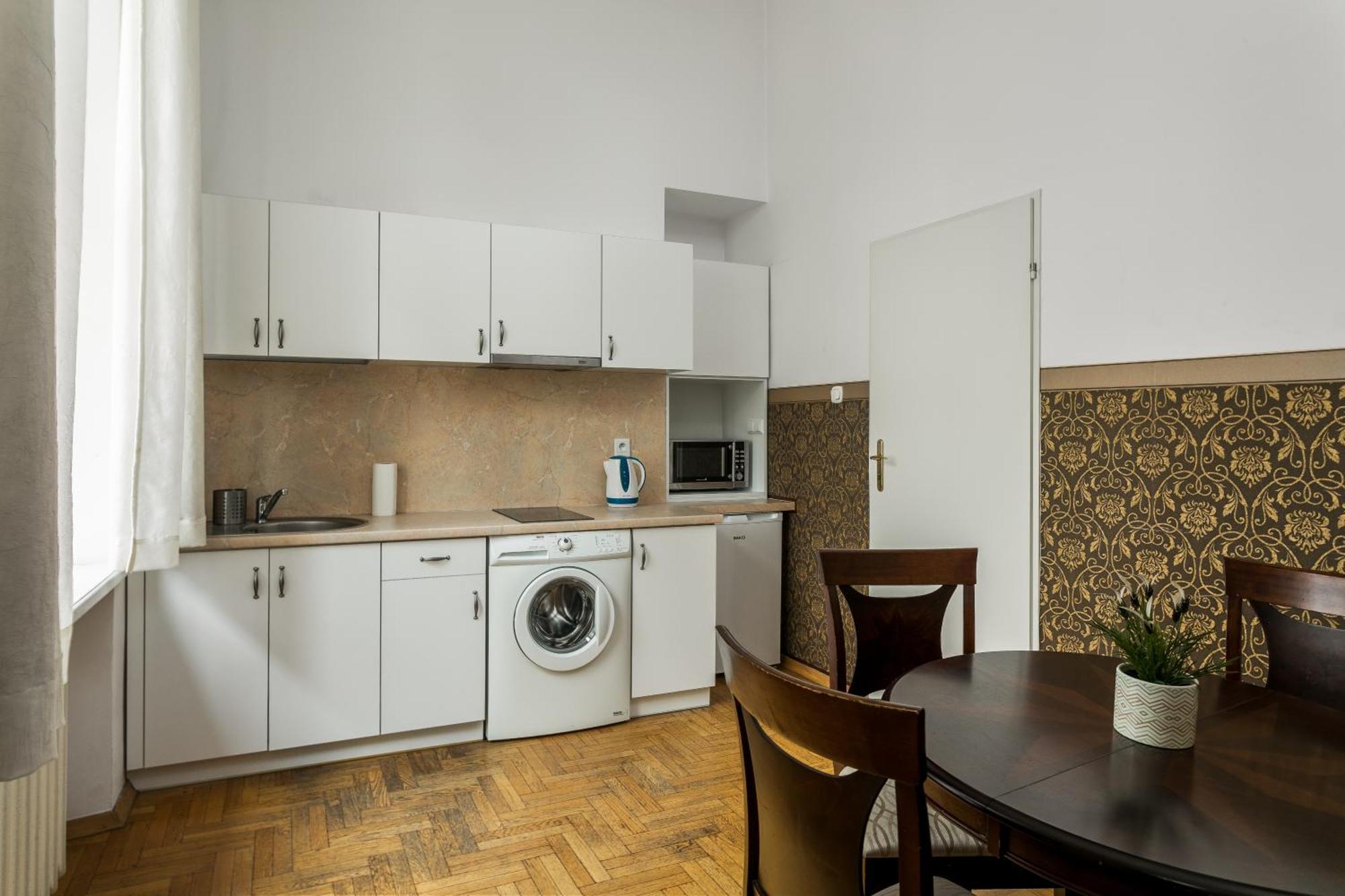 The Spiski Palace Apartments Краков Экстерьер фото